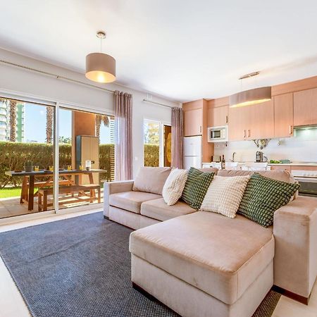 Serene Ocean 1 Bdr Apartment With Patio By Lovelystay ポルティマン エクステリア 写真